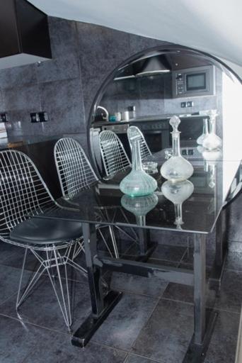 أثينا Theodore'S Maisonette Next To The Metro Station المظهر الخارجي الصورة